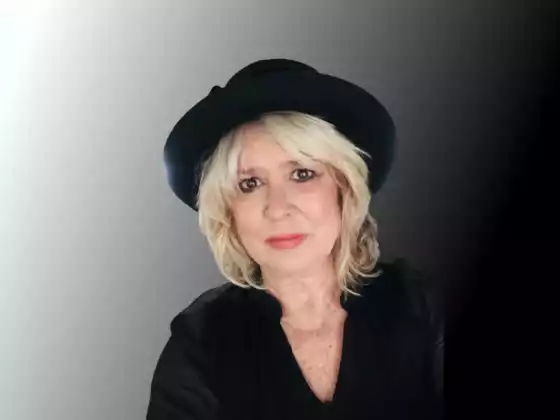 Landria Onkka,
Health & Wellness, Spirituality, Spirituality, Spirituality, Spirituality, Health & Wellness, Health & Wellness
Expert at Sidang Kemuncak Jiwa 2023: Perjalanan Dalam, Mulakan!